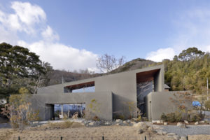 完成見学会「陰影と風景のある家」